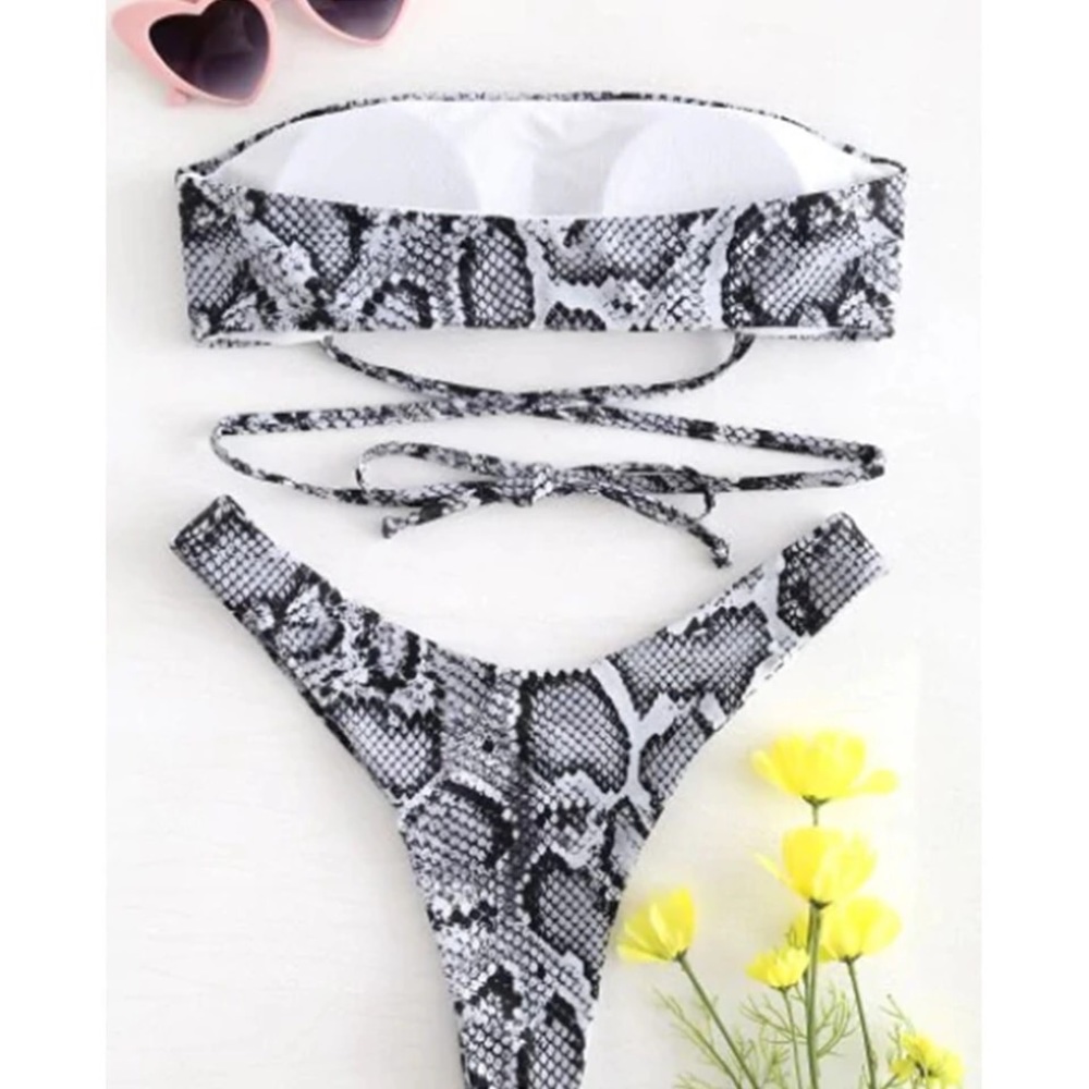 🔥Sexy SnakeSkin Two Piece Bikini Set - Picture 2 of 8
